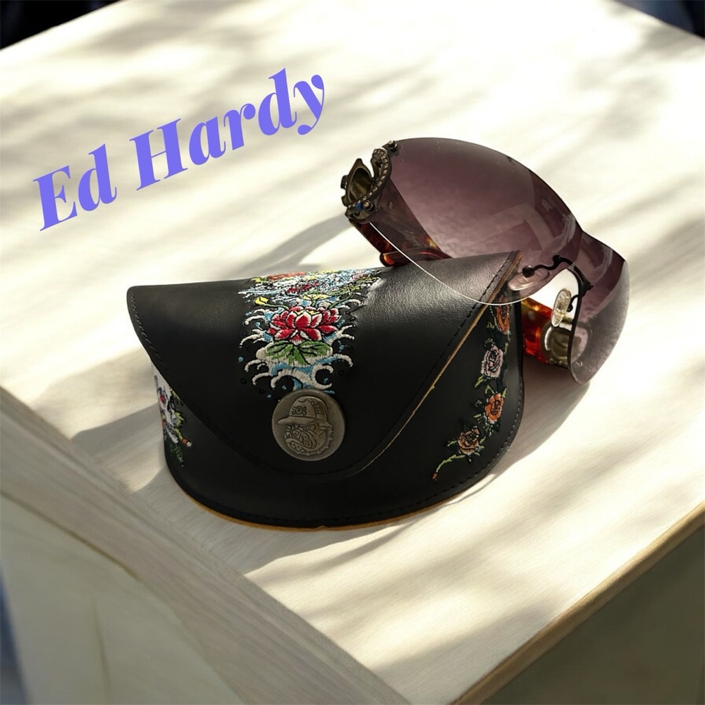 Ed Hardy Tortoise Sunglasses w/ Embroider Ed Hardy Carry Case